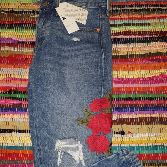 Levi Jeans - Picture 2 of 4